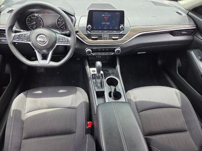 2024 Nissan Altima 2.5 SV Sedan