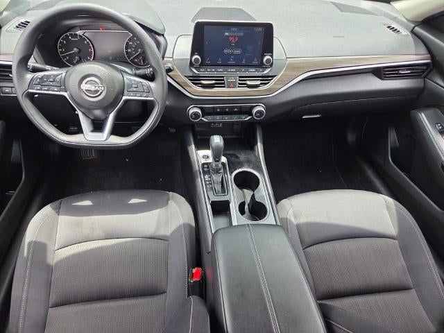 2024 Nissan Altima 2.5 SV Sedan