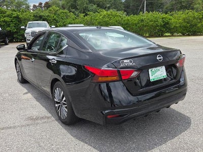 2024 Nissan Altima 2.5 SV Sedan