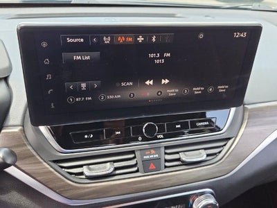 2025 Nissan Altima SV FWD