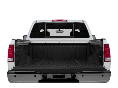2015 Nissan Titan 4WD Crew Cab Short Bed SL