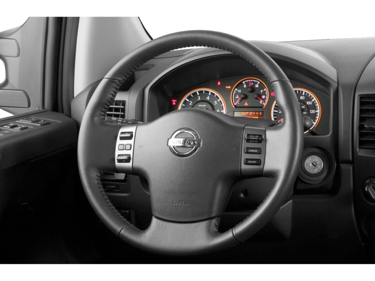 2015 Nissan Titan 4WD Crew Cab Short Bed SL
