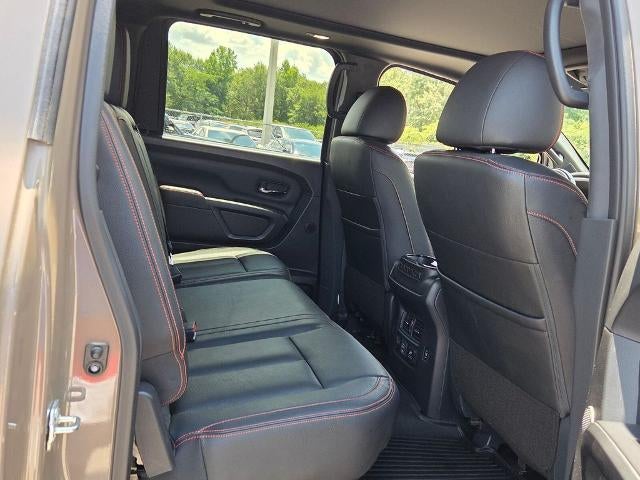 2022 Nissan TITAN Crew Cab PRO-4X®