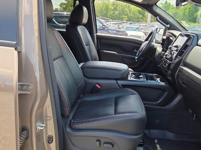 2022 Nissan TITAN Crew Cab PRO-4X®