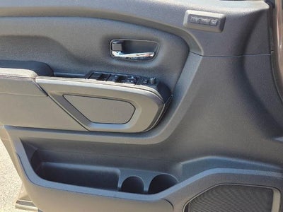 2022 Nissan TITAN Crew Cab PRO-4X®