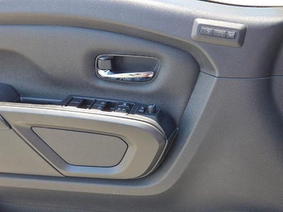 2022 Nissan TITAN Crew Cab PRO-4X®