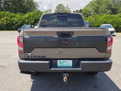 2022 Nissan TITAN Crew Cab PRO-4X®