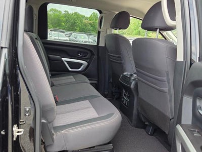 2021 Nissan Titan 4x4 Crew Cab SV