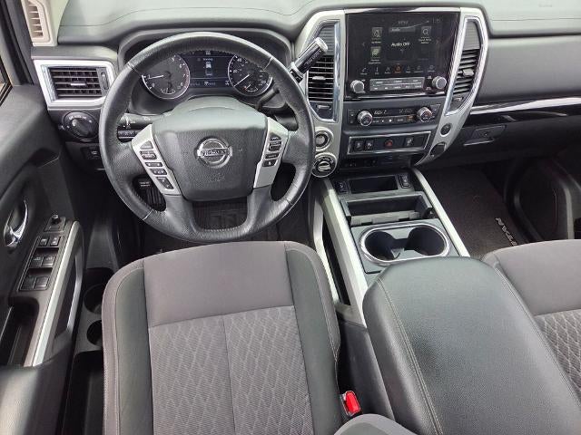 2021 Nissan Titan 4x4 Crew Cab SV