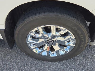 2024 Nissan Titan 4x2 Crew Cab SV