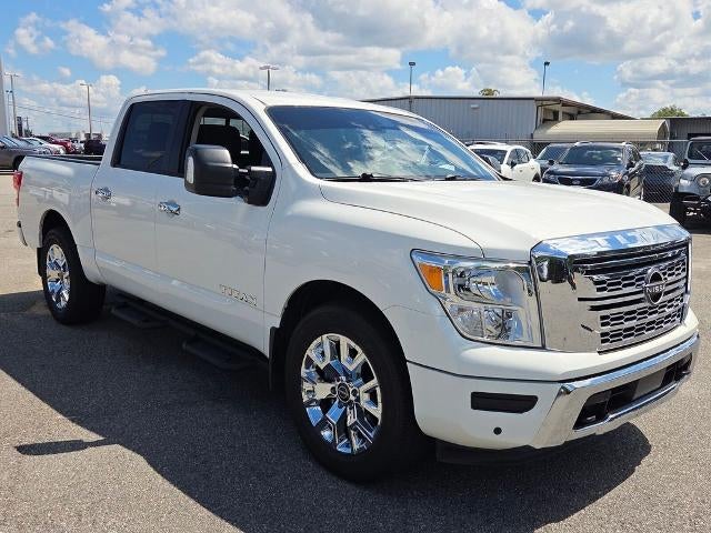 2024 Nissan Titan 4x2 Crew Cab SV