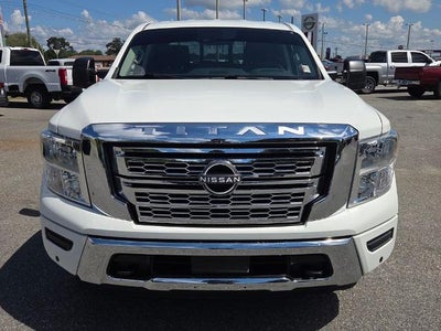 2024 Nissan Titan 4x2 Crew Cab SV