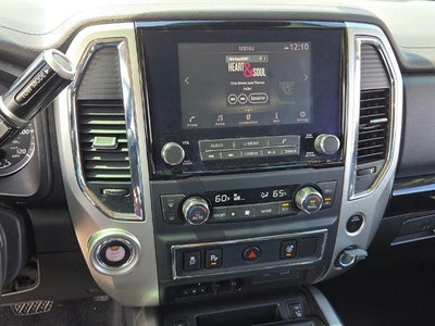 2024 Nissan Titan 4x2 Crew Cab SV