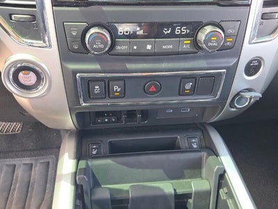 2024 Nissan Titan 4x2 Crew Cab SV