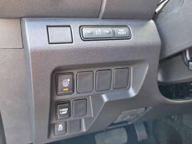 2027 Nissan Frontier Crew Cab SV