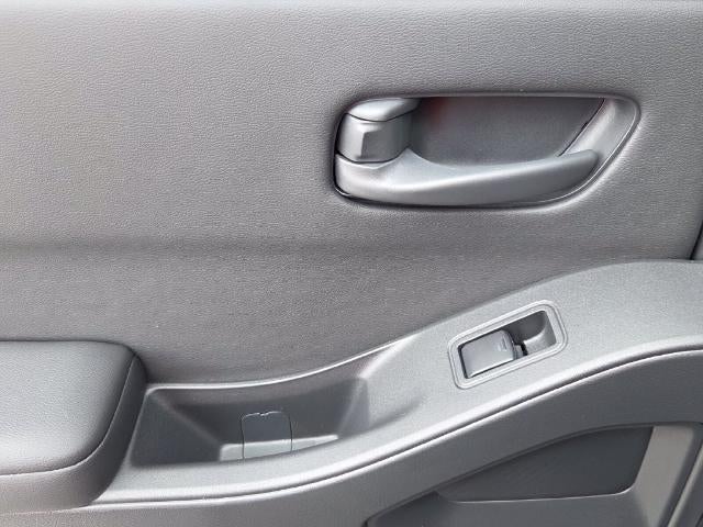 2027 Nissan Frontier Crew Cab 4x2 SV