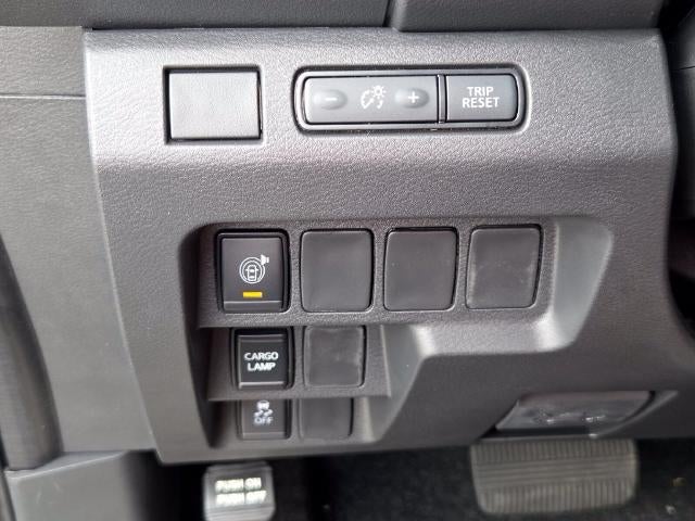 2027 Nissan Frontier Crew Cab 4x2 SV