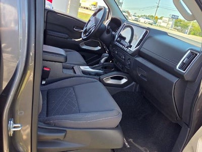 2025 Nissan Frontier Crew Cab SV