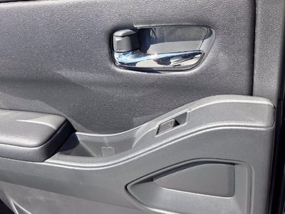 2025 Nissan Frontier Crew Cab SV