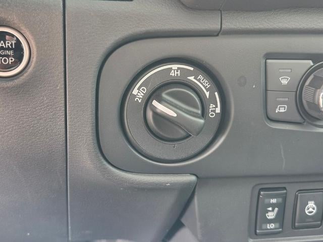 2025 Nissan Frontier Crew Cab SL