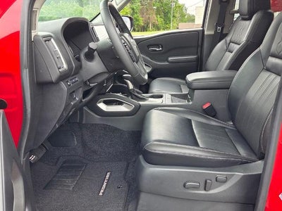 2025 Nissan Frontier Crew Cab SL
