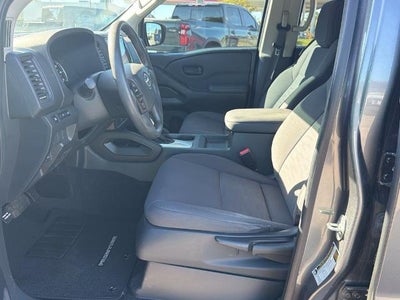 2022 Nissan Frontier Crew Cab S