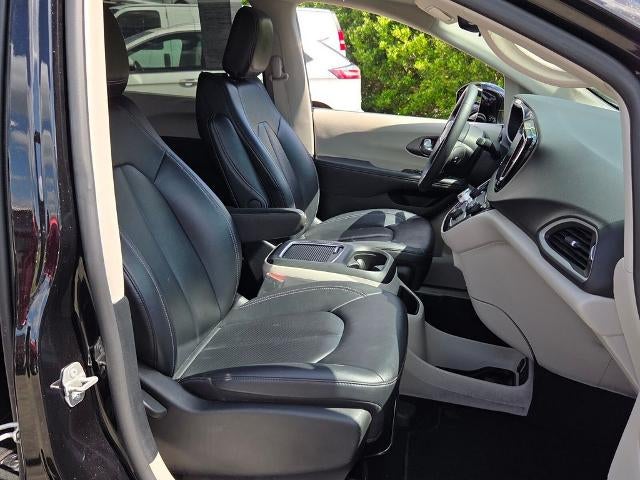 2024 Chrysler Pacifica Touring L FWD