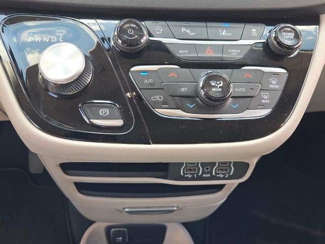 2024 Chrysler Pacifica Touring L FWD
