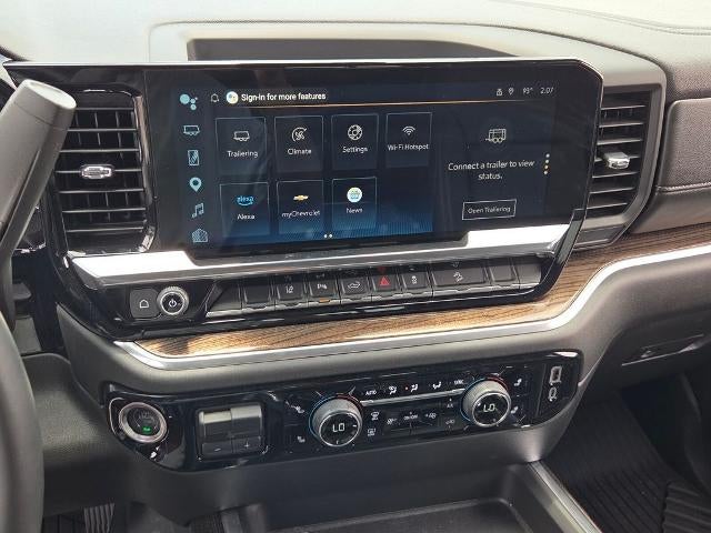 2025 Chevrolet Silverado 2500 HD Crew Cab Standard Box 4-Wheel Drive LT