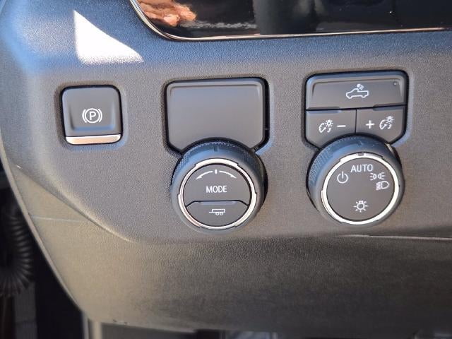 2025 Chevrolet Silverado 1500 Crew Cab Short Box 2-Wheel Drive LT