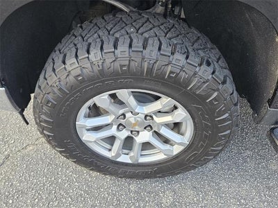 2025 Chevrolet Silverado 1500 Crew Cab Short Box 4-Wheel Drive WT