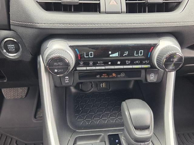 2024 Toyota RAV4 XLE FWD (GS)