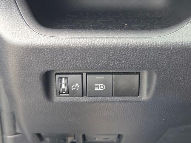 2024 Toyota RAV4 XLE FWD (GS)