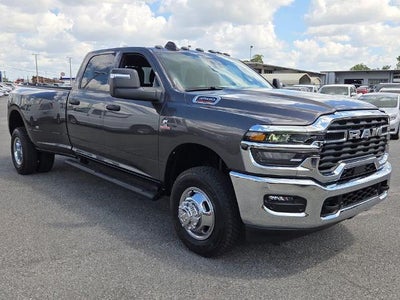 2026 RAM 3500 Tradesman 4x4 Crew Cab 8' Box