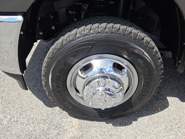 2026 RAM 3500 Tradesman 4x4 Crew Cab 8' Box