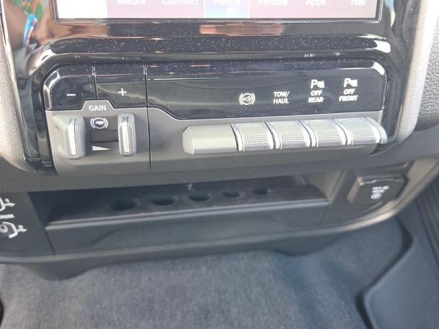 2026 RAM 3500 Tradesman 4x4 Crew Cab 8' Box