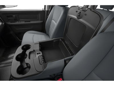 2015 RAM 3500 4WD Crew Cab 172" WB 60" CA SLT
