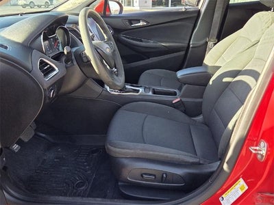 2017 Chevrolet Cruze Hatchback LT (Automatic)