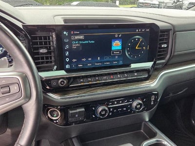 2022 Chevrolet Silverado 1500 Crew Cab Short Box 4-Wheel Drive LT Trail Boss
