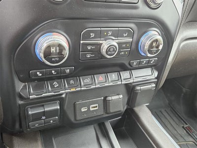 2019 GMC Sierra 1500 Crew Cab Short Box 4-Wheel Drive SLT