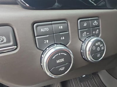 2026 GMC Sierra 1500 Crew Cab Short Box 4-Wheel Drive SLT