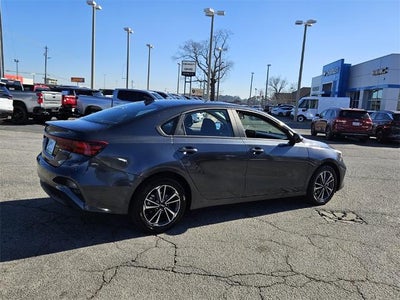 2024 Kia Forte LXS IVT