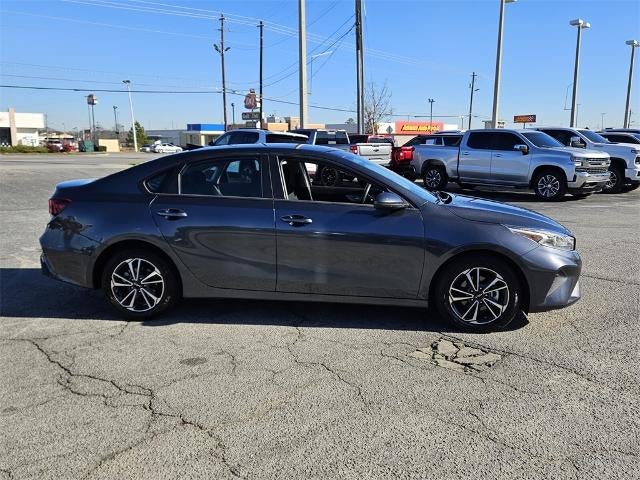 2024 Kia Forte LXS IVT