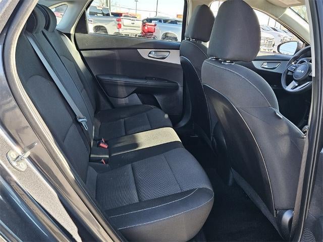 2024 Kia Forte LXS IVT