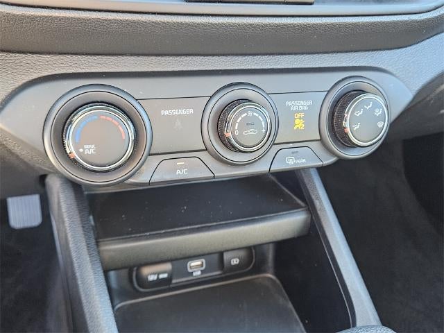 2024 Kia Forte LXS IVT