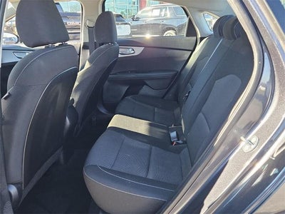 2024 Kia Forte LXS IVT