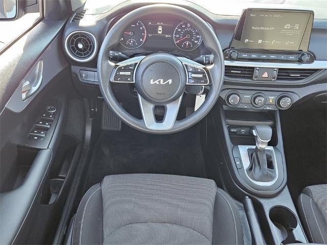 2024 Kia Forte LXS IVT