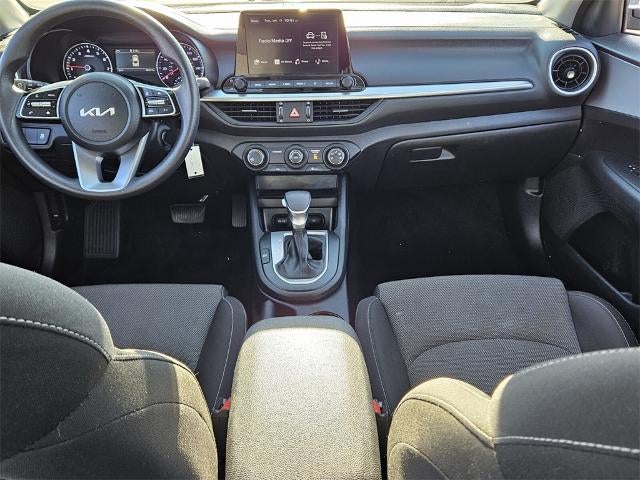 2024 Kia Forte LXS IVT