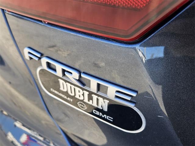 2024 Kia Forte LXS IVT