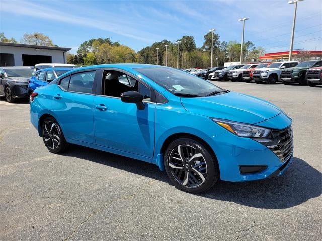 2025 Nissan Versa SR